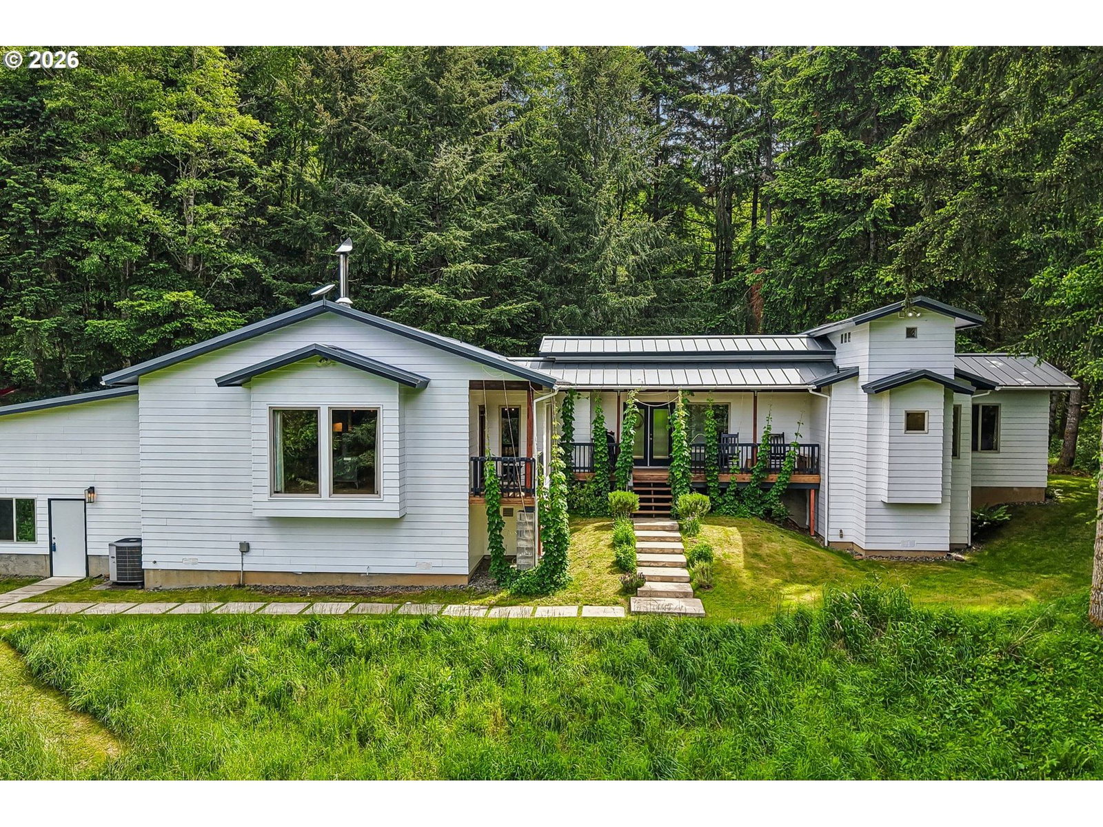 Listing photo 1 of 6