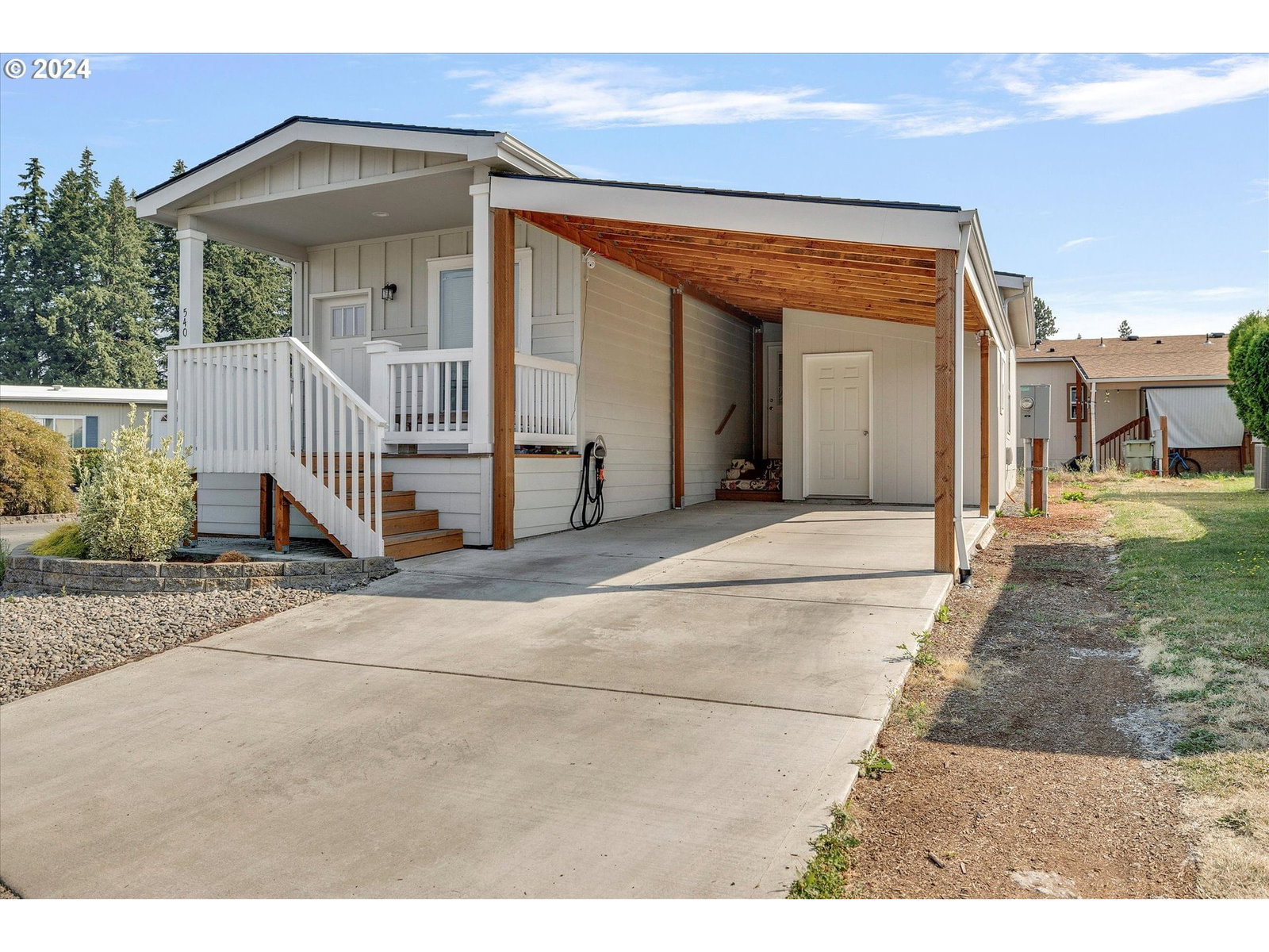 Listing photo 1 of 1