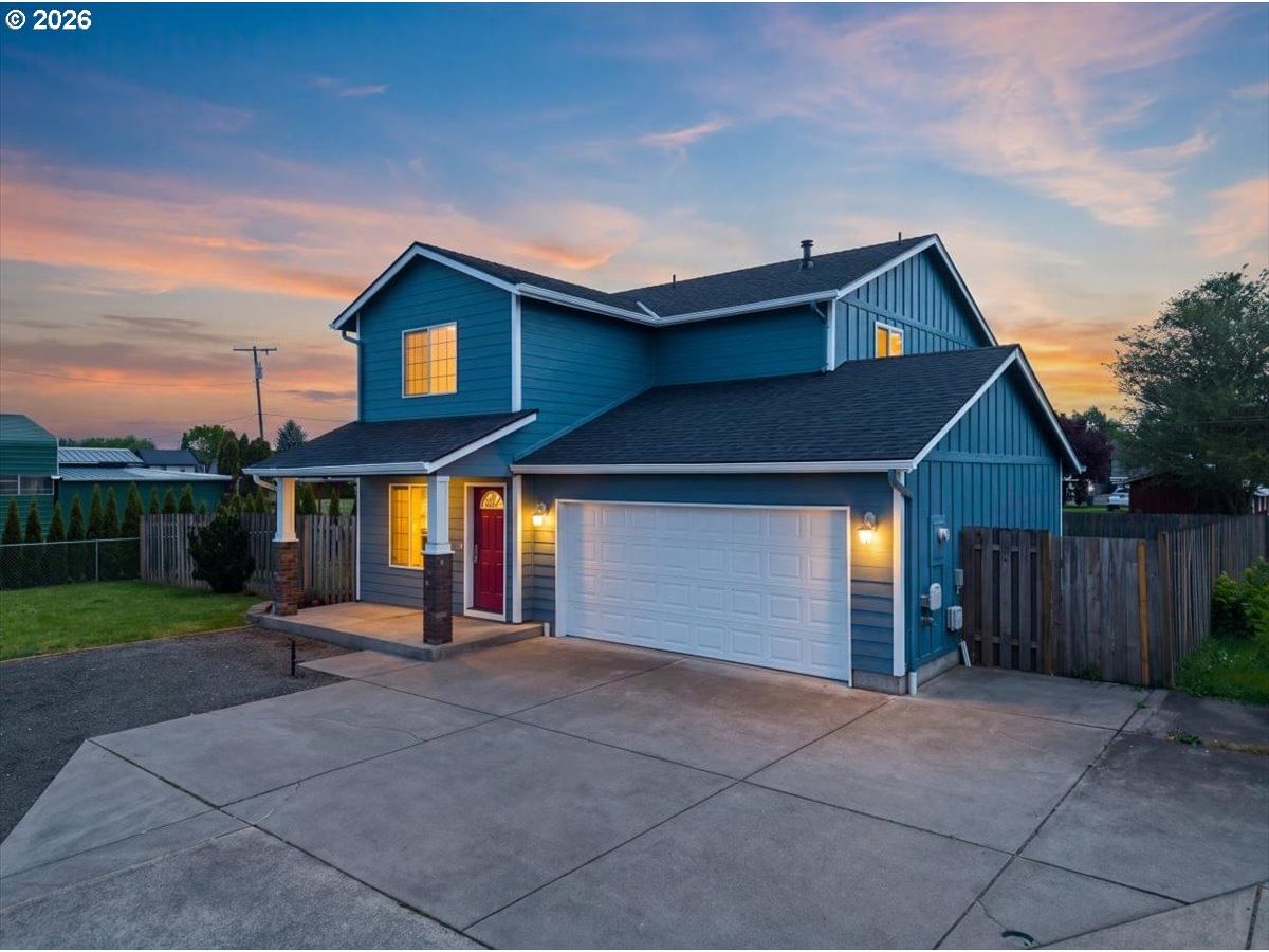 Listing photo 1 of 6