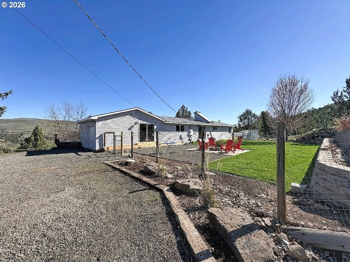 Listing photo 1 of 6