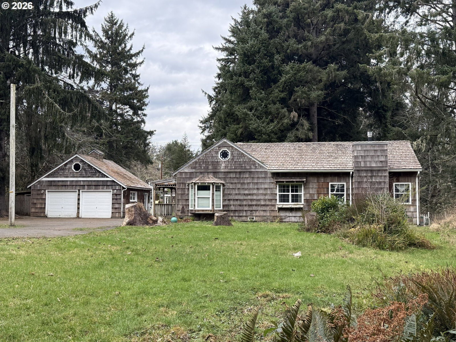 Listing photo 1 of 6