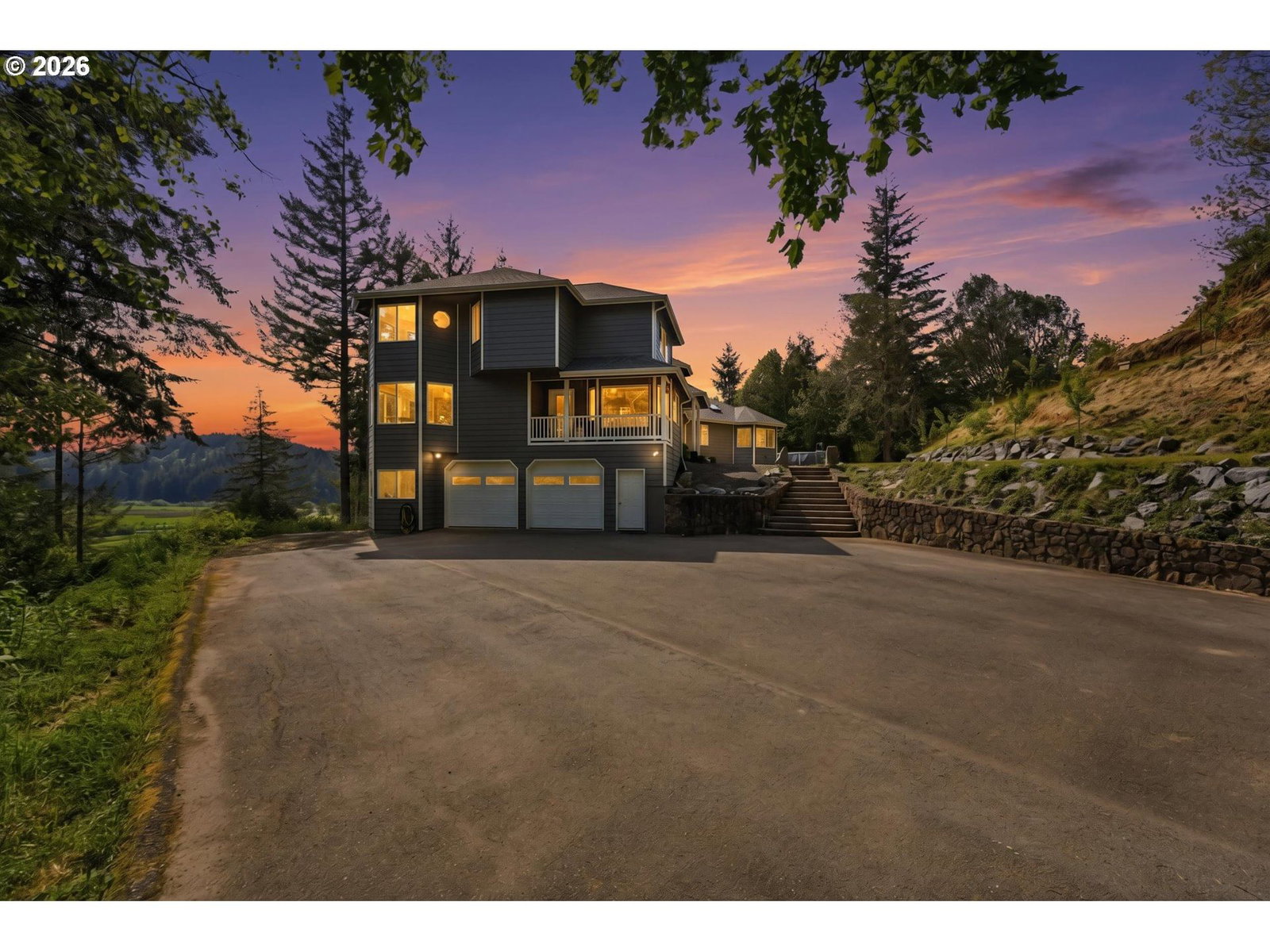 Listing photo 1 of 6