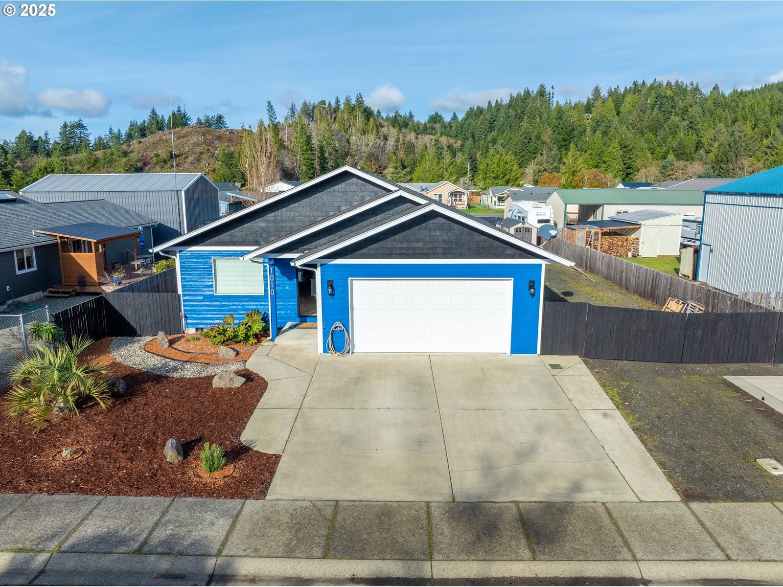 Primary listing photo, 1010 RAECHEL RD, Lakeside, OR, 97449