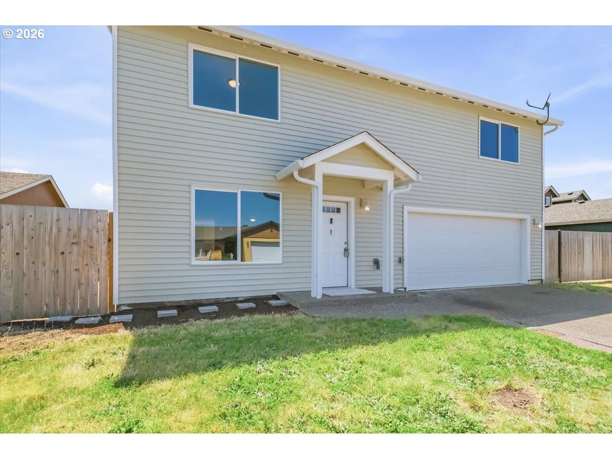 Listing photo 1 of 6