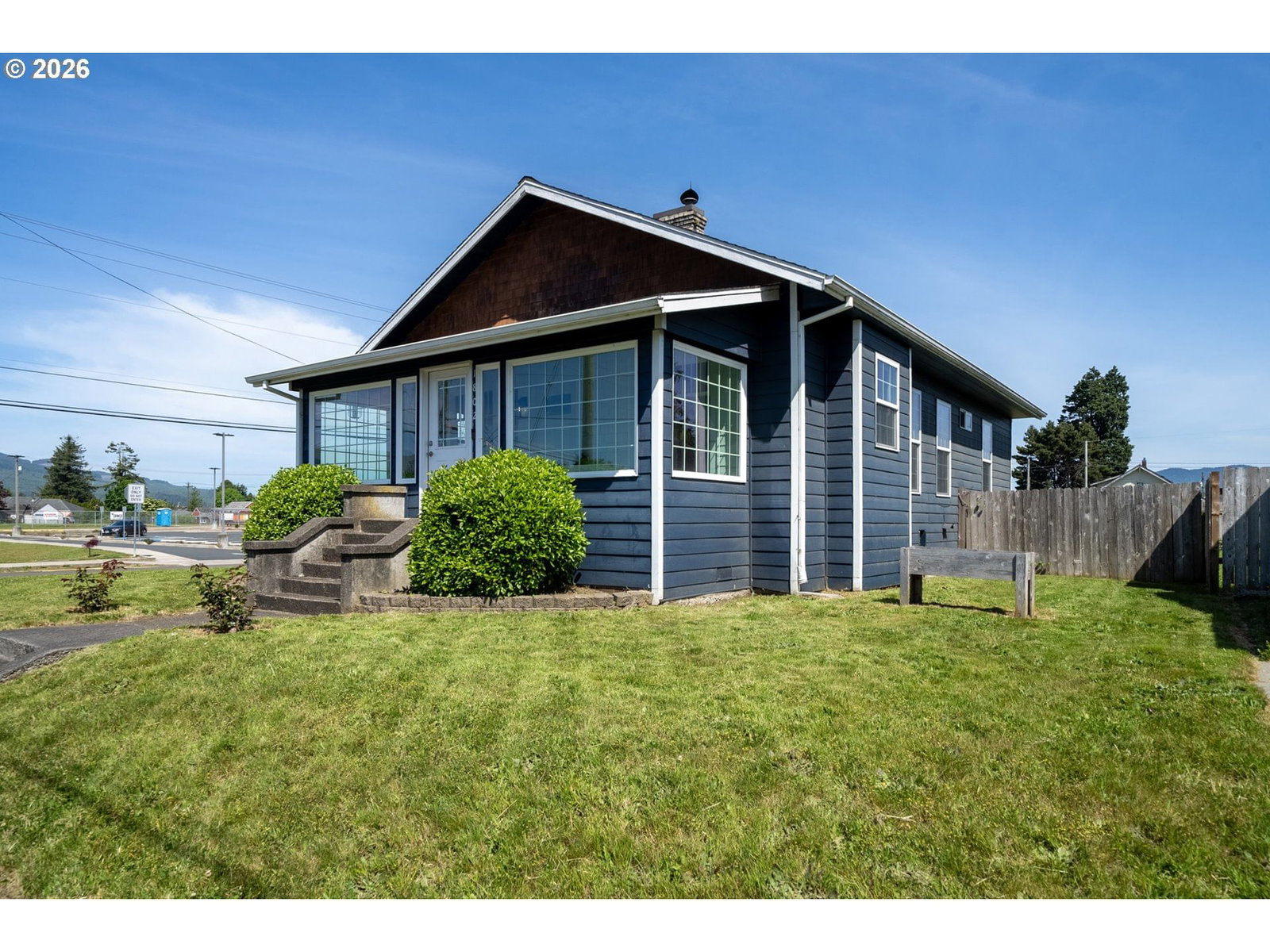 Listing photo 1 of 6