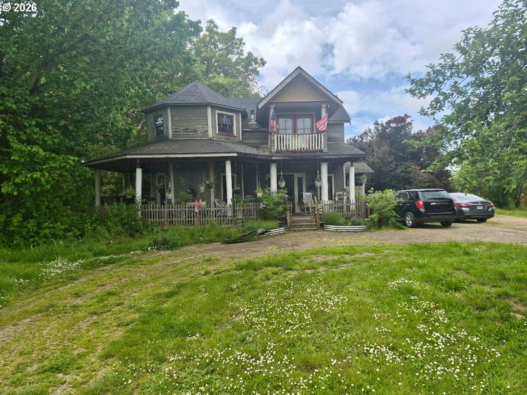Listing photo 1 of 6