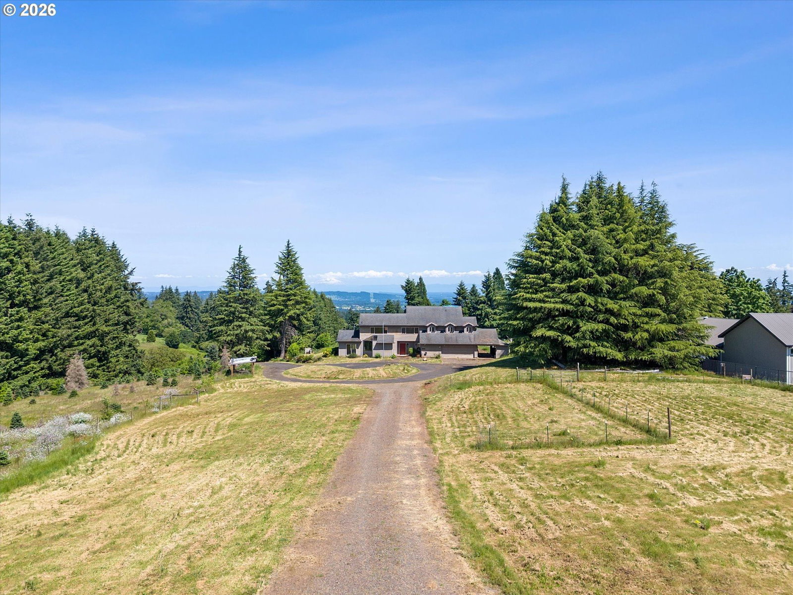 Listing photo 1 of 6