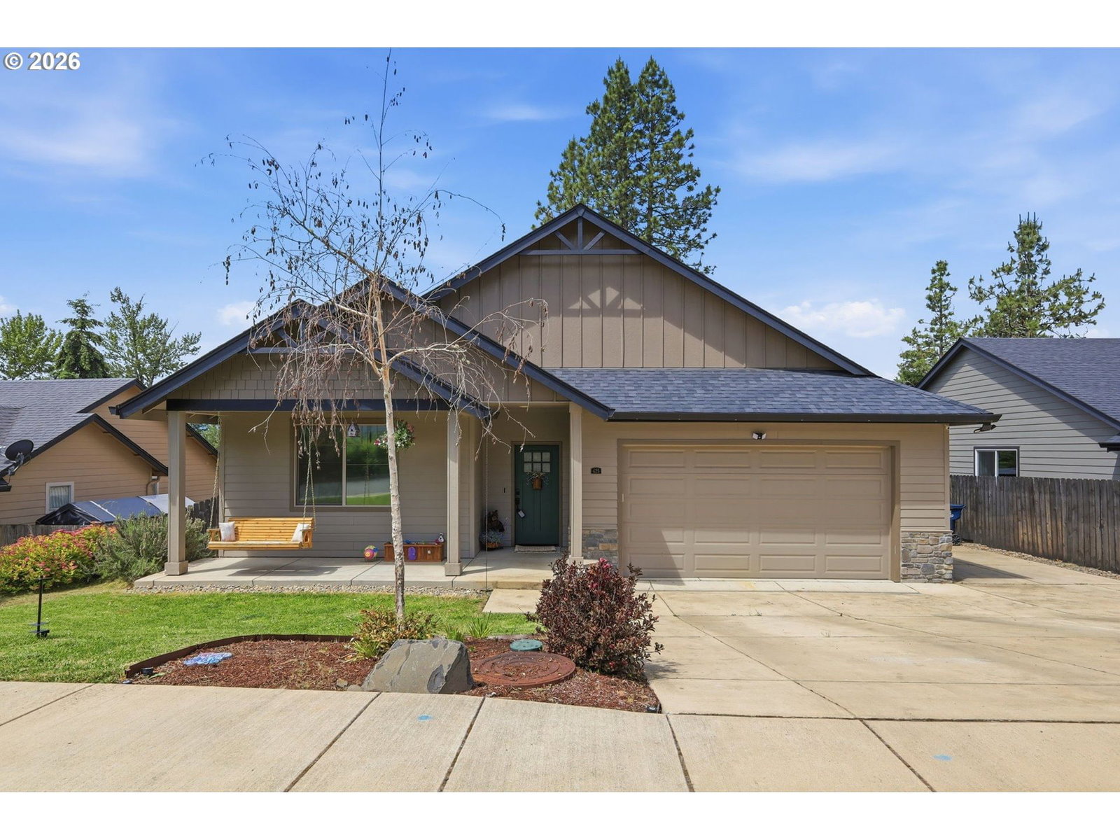 Listing photo 1 of 6