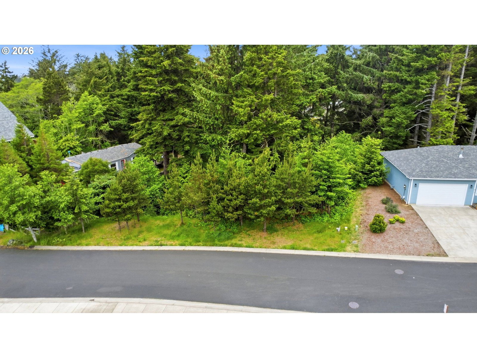 Listing photo 1 of 6
