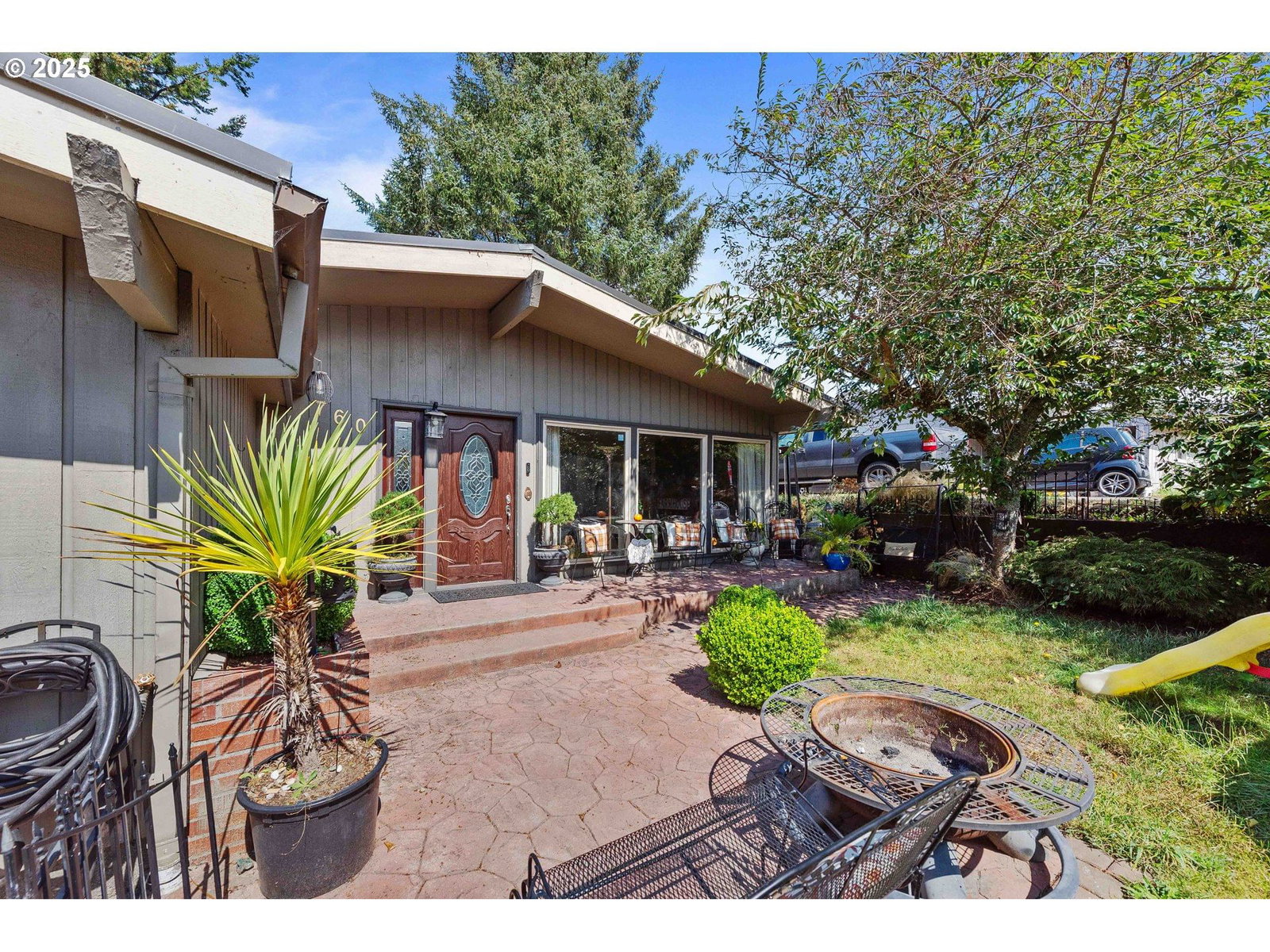 Listing photo 1 of 1