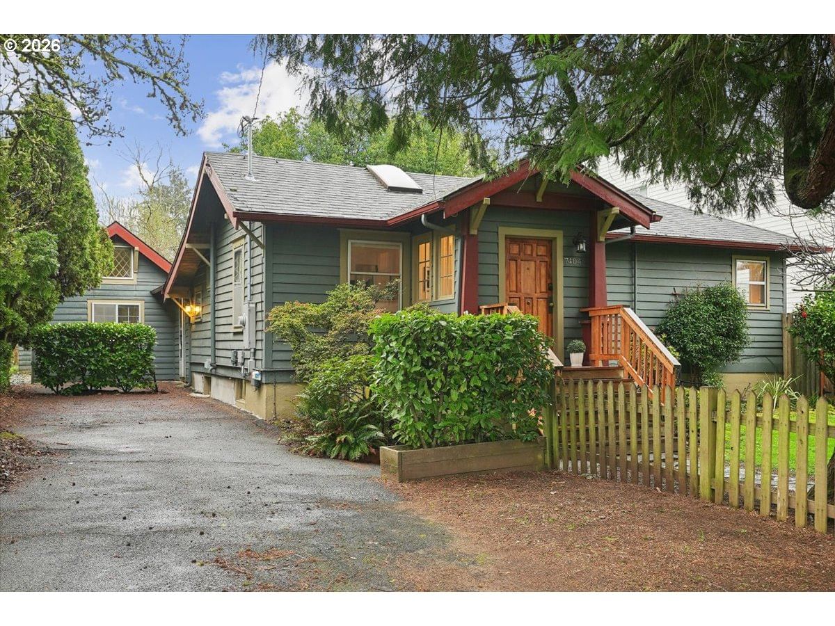 Primary listing photo, 7404 SW 53RD AVE, Portland, OR, 97219