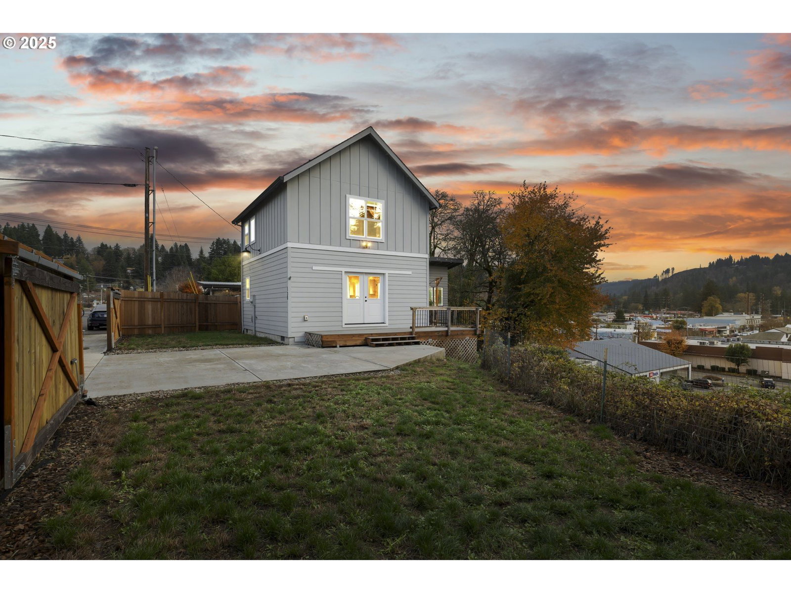Primary listing photo, 130 W 1ST AVE, Estacada, OR, 97023