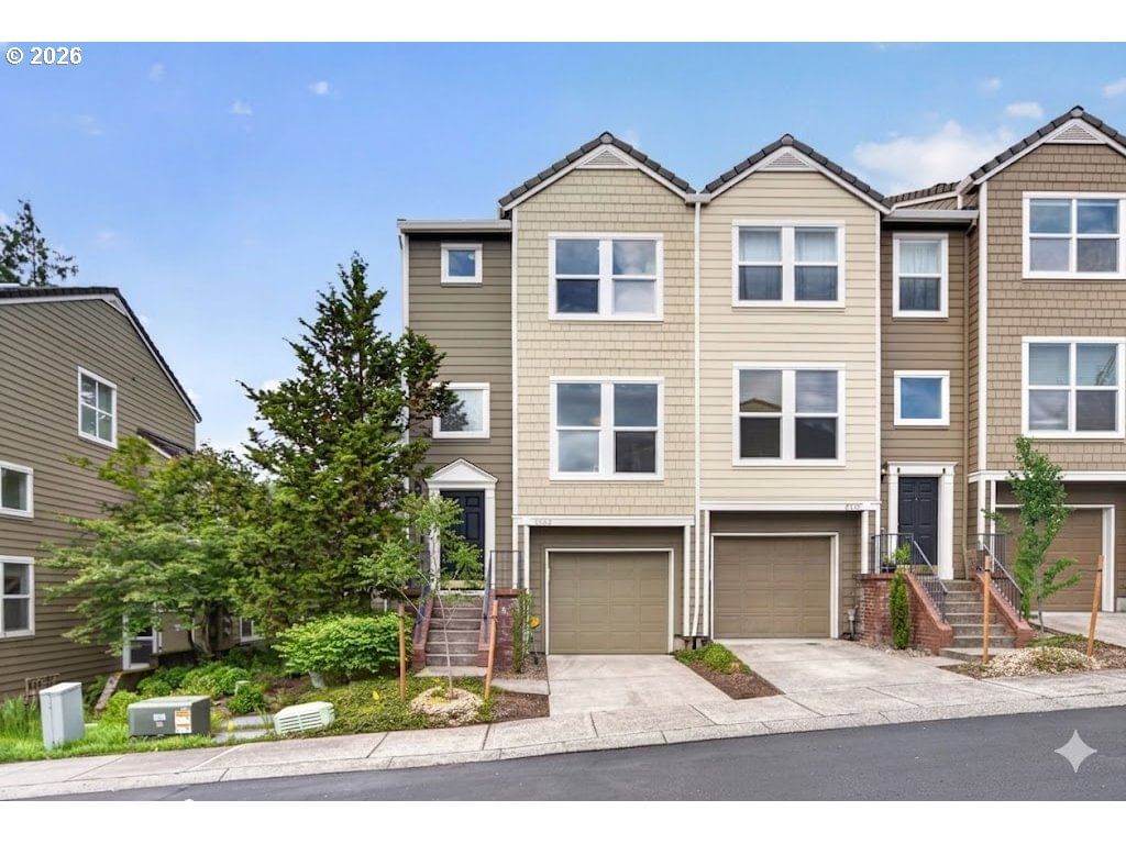 2703 NW PRESTON CT