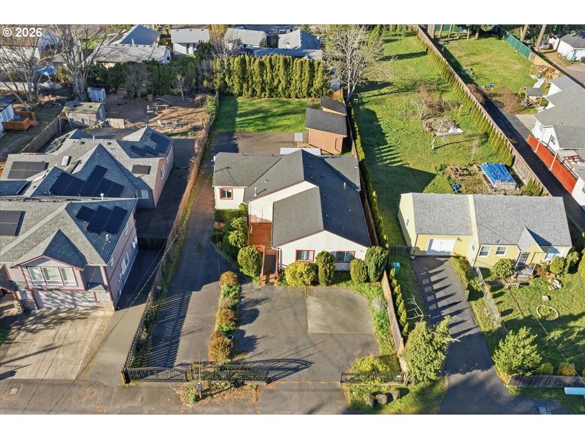 Primary listing photo, 833 SE 151ST AVE, Portland, OR, 97233