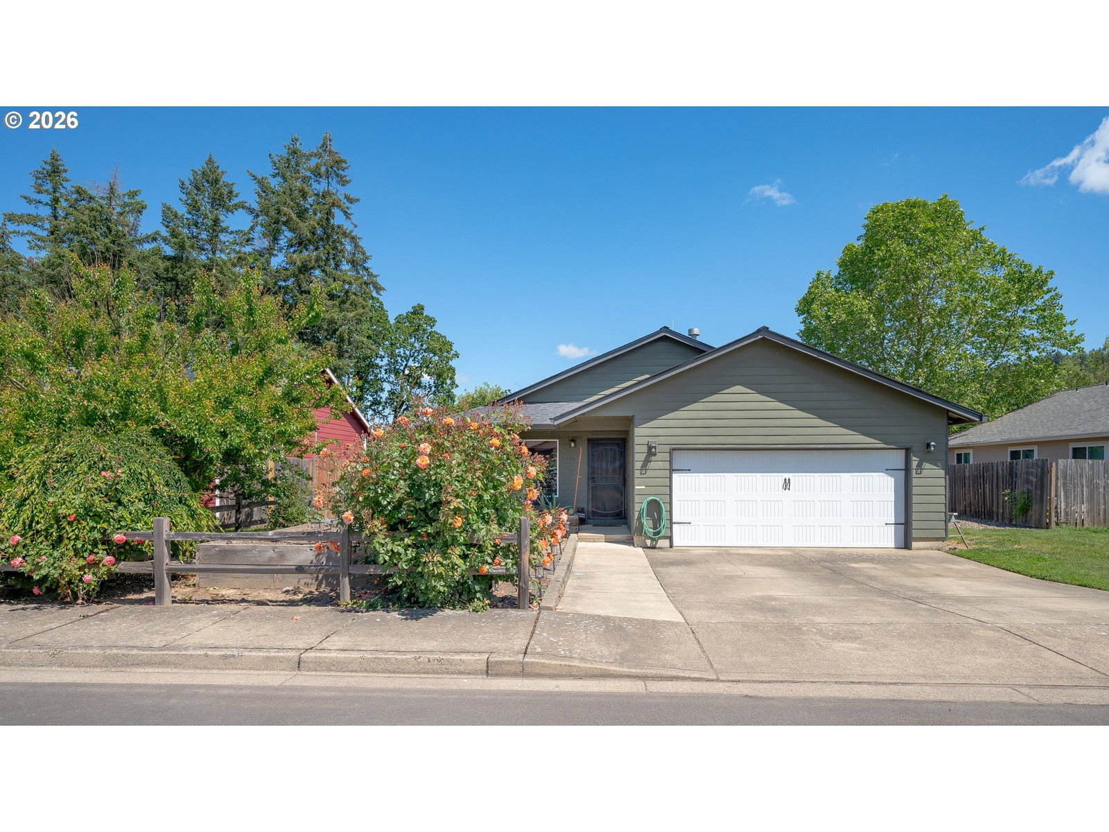 Listing photo 1 of 6