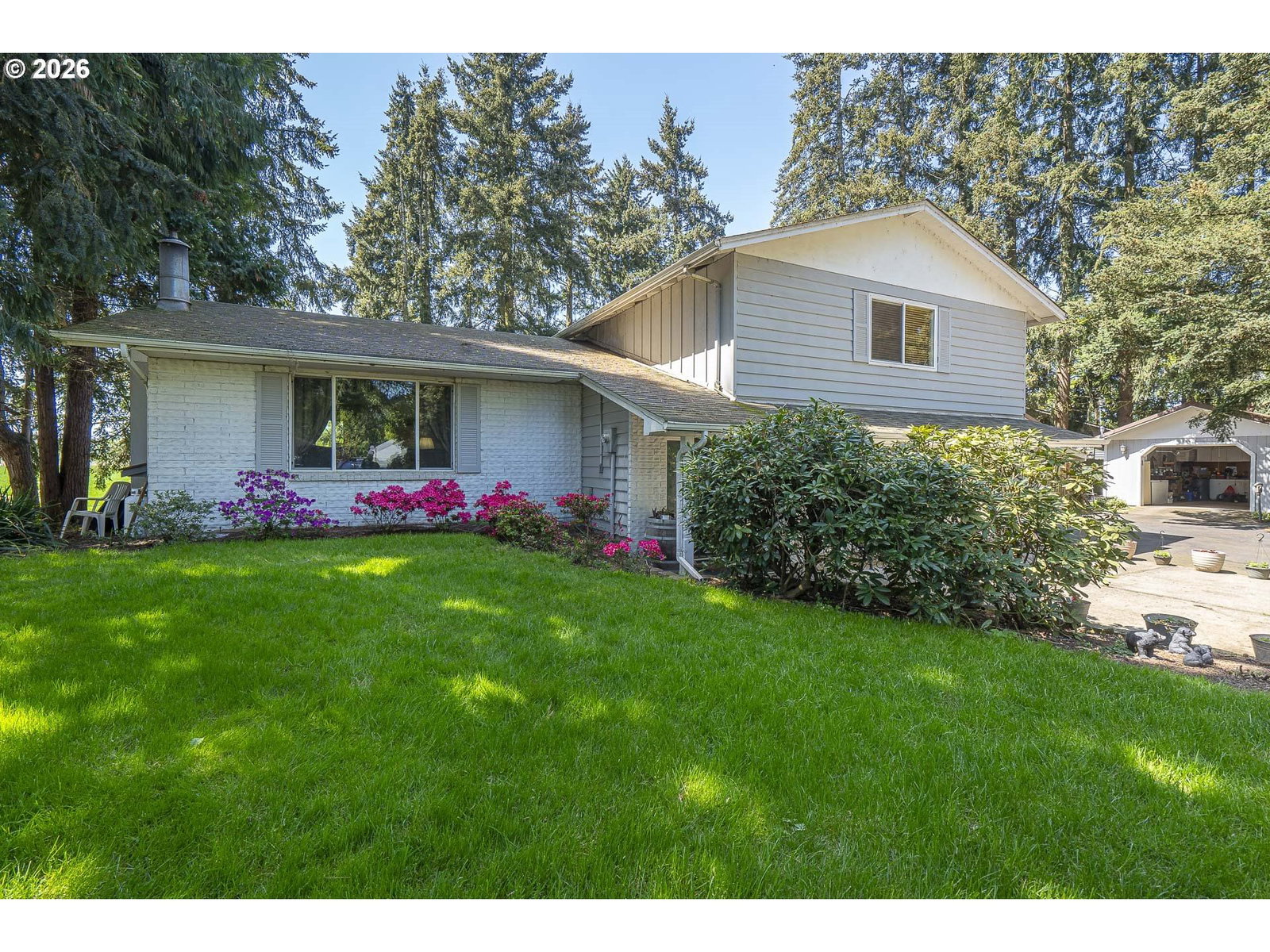 Listing photo 1 of 6