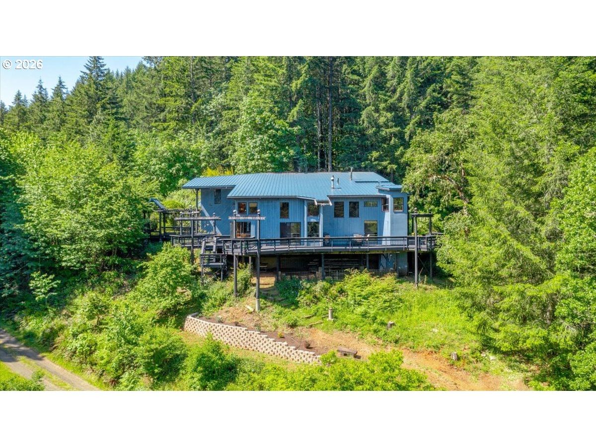 Listing photo 1 of 6