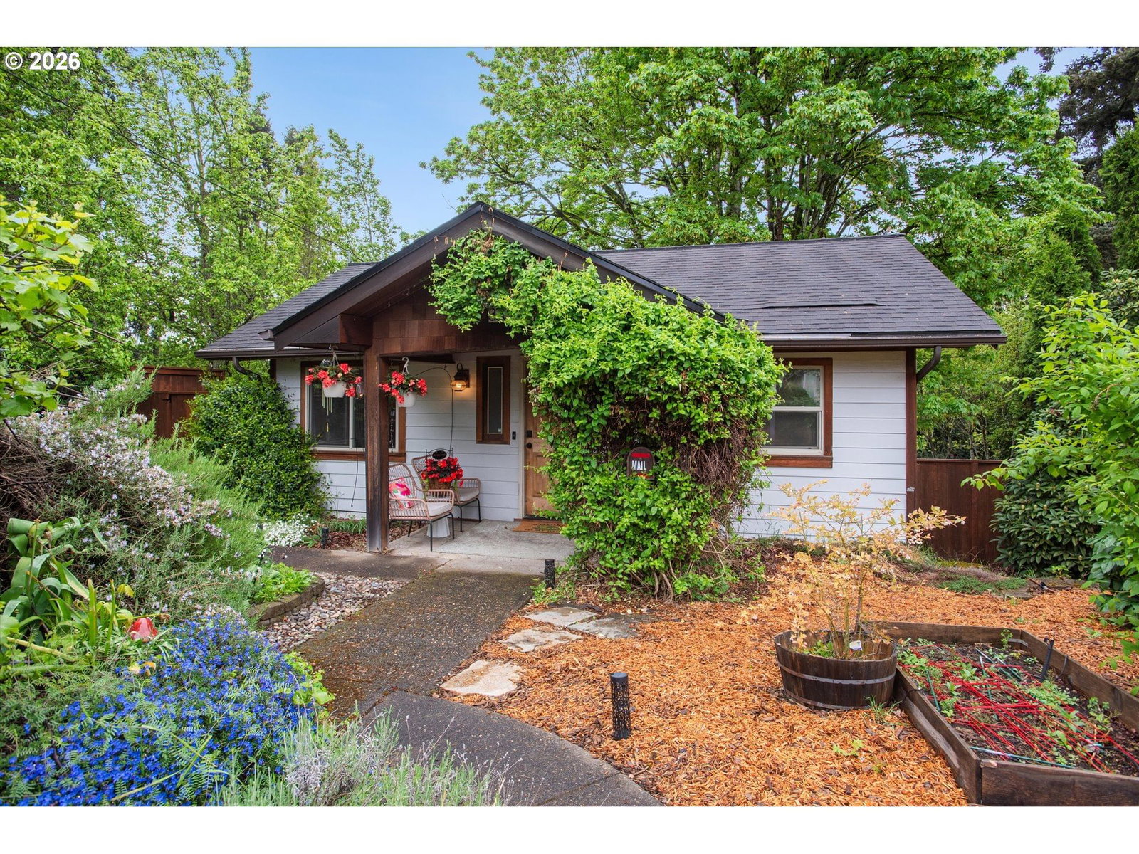 Primary listing photo, 3305 SE SELLWOOD ST, Milwaukie, OR, 97222