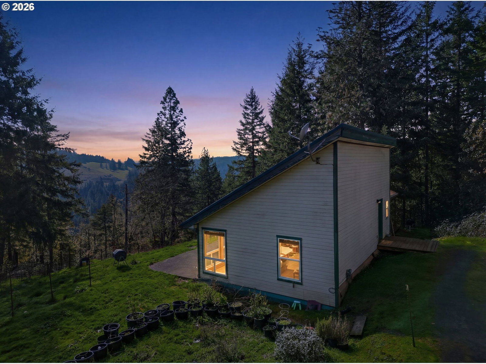 Primary listing photo, 28460 SUTHERLIN LN, Eugene, OR, 97405