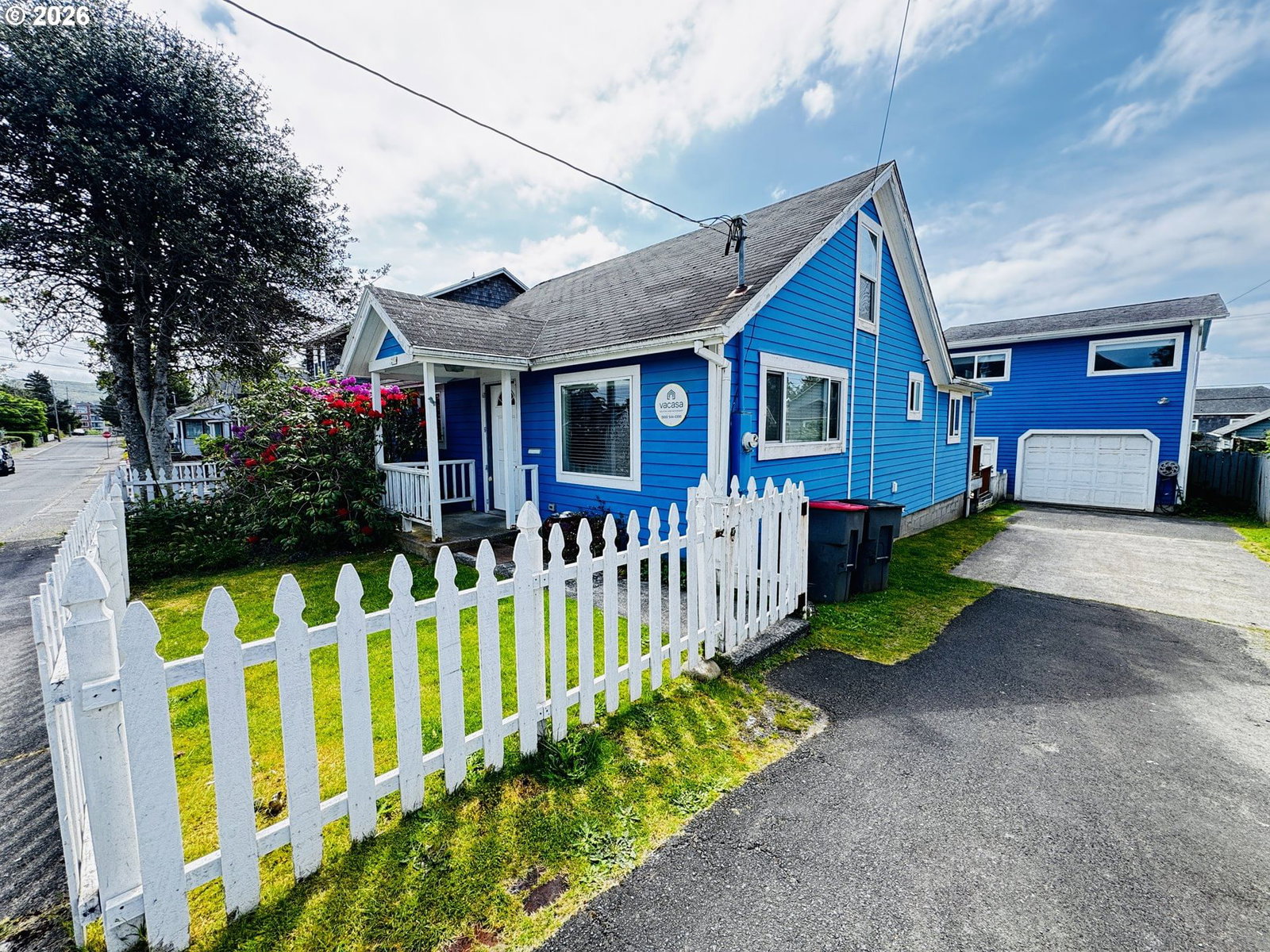 Listing photo 1 of 6