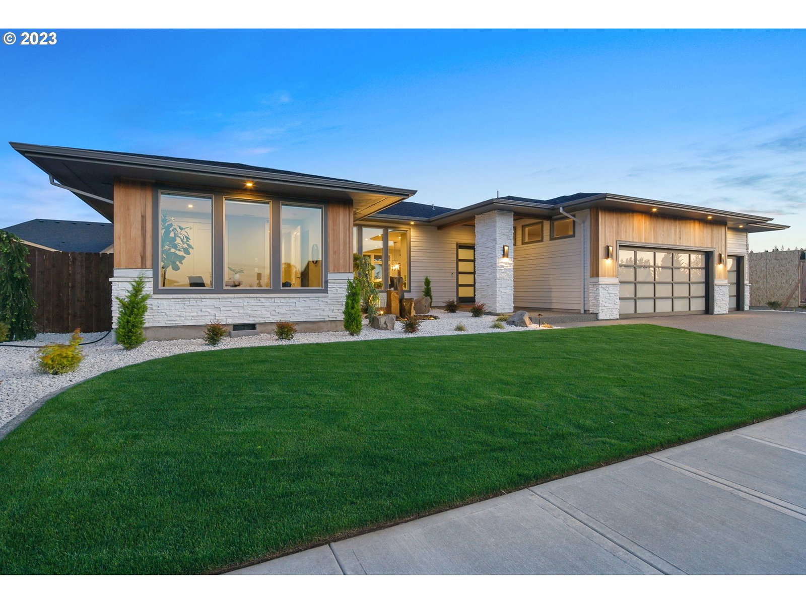 Listing photo 1 of 1
