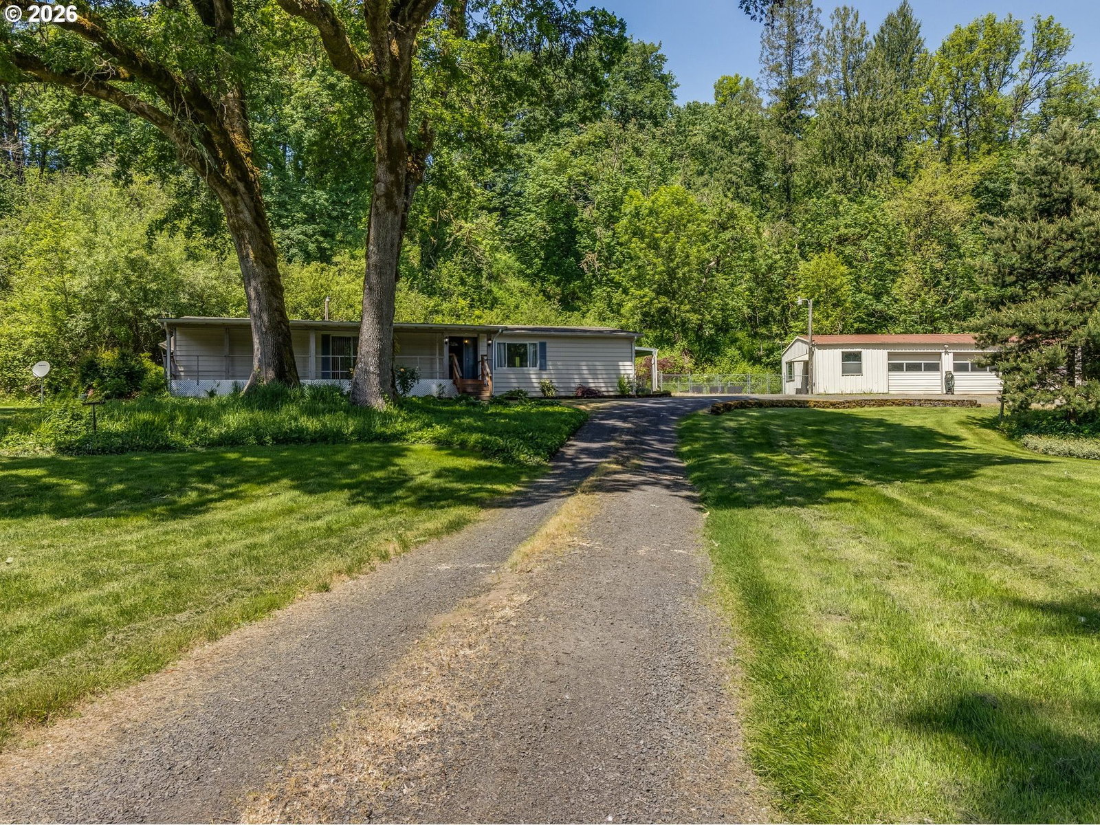 Listing photo 1 of 6