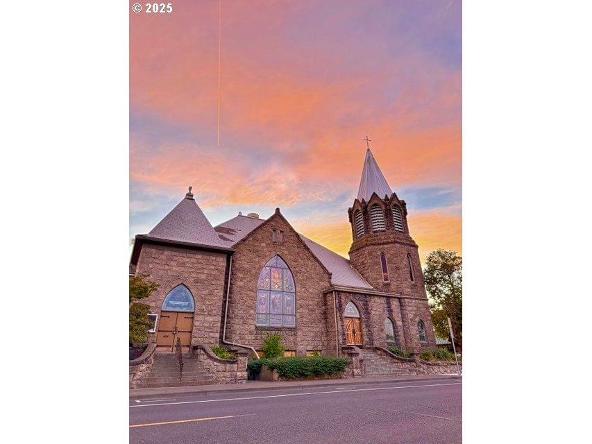 Listing photo 1 of 1