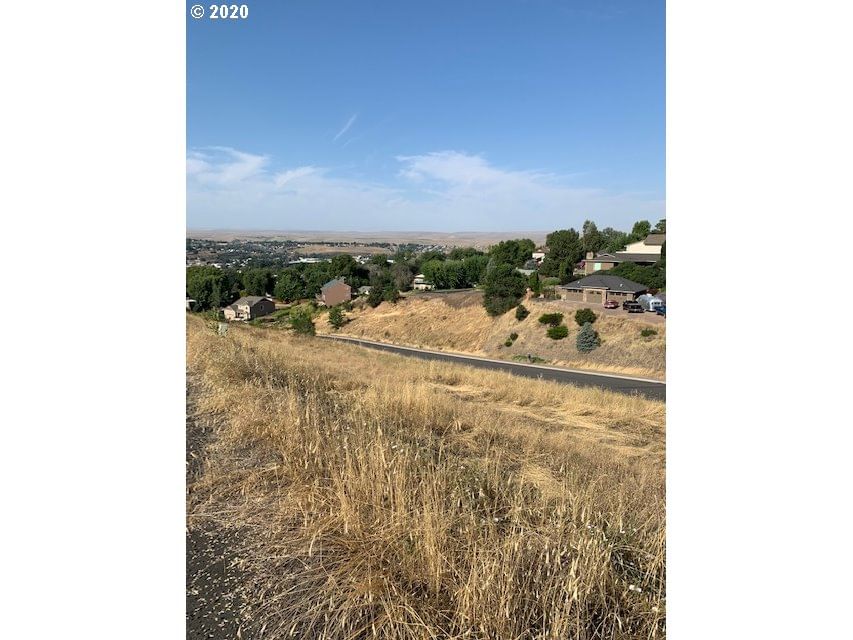 Listing photo 1 of 1