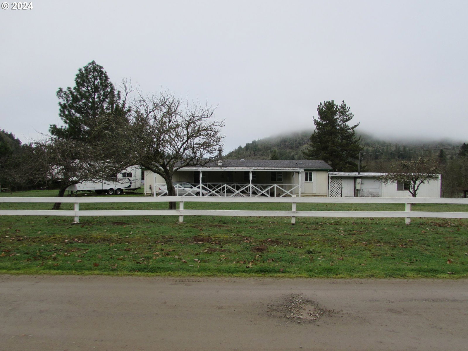 Listing photo 1 of 1
