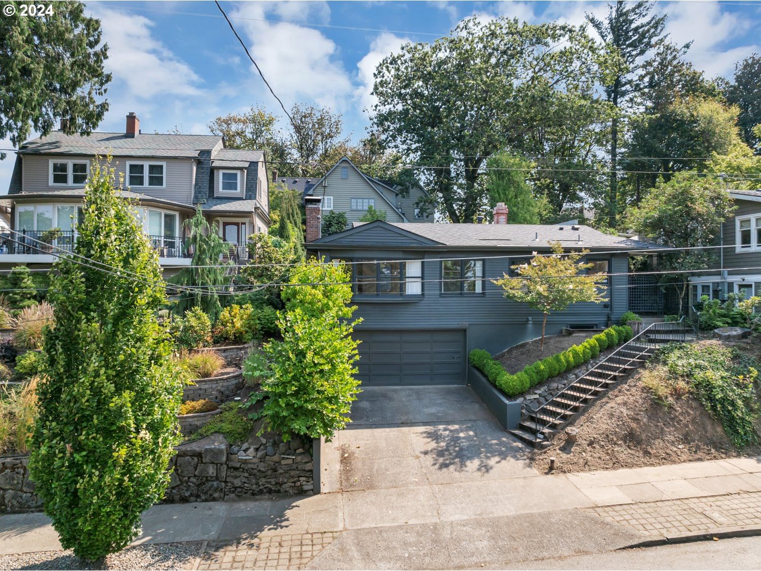 Listing photo 1 of 1