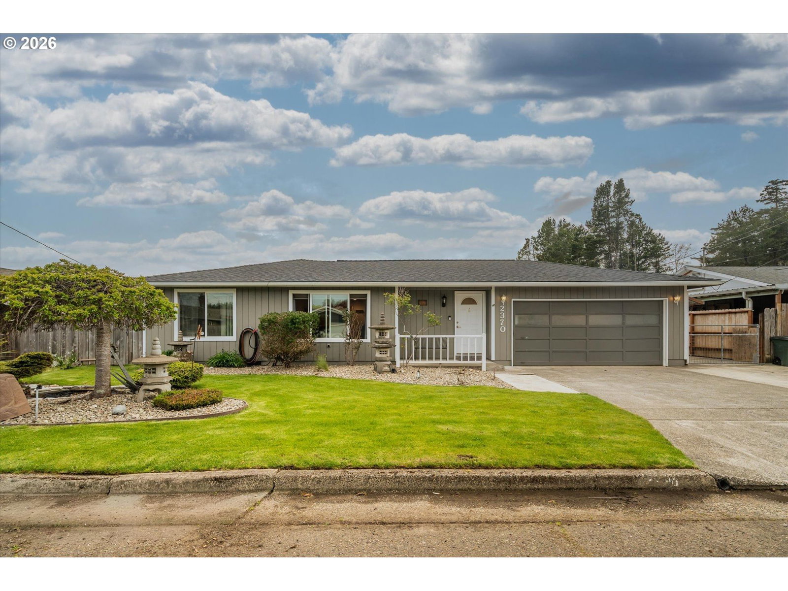 Listing photo 1 of 1