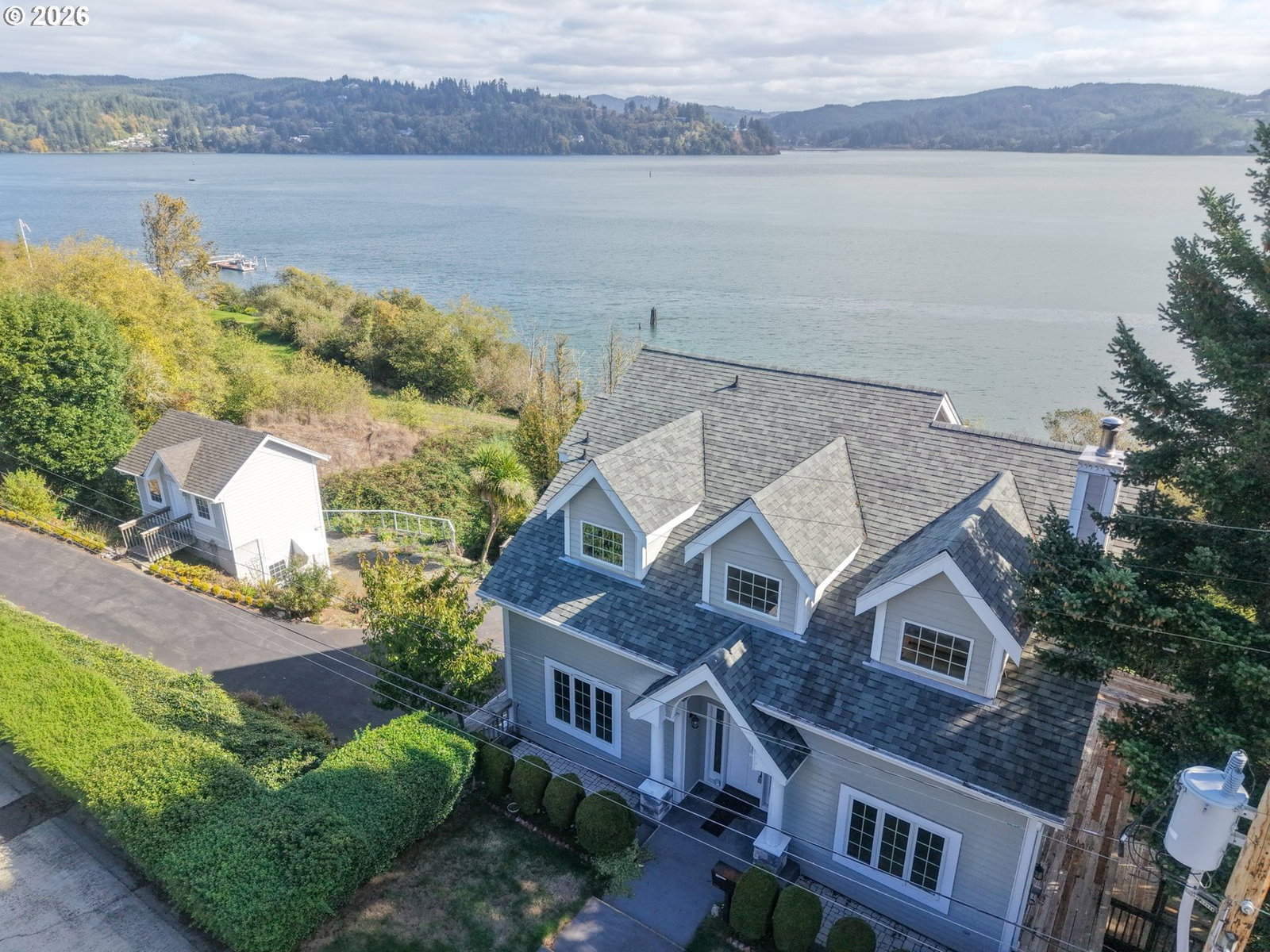 Listing photo 1 of 1