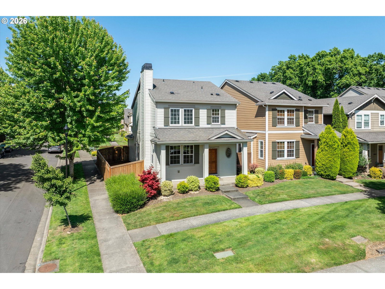 Listing photo 1 of 6