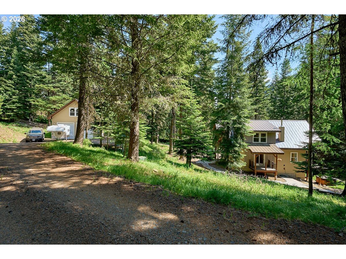 Listing photo 1 of 6