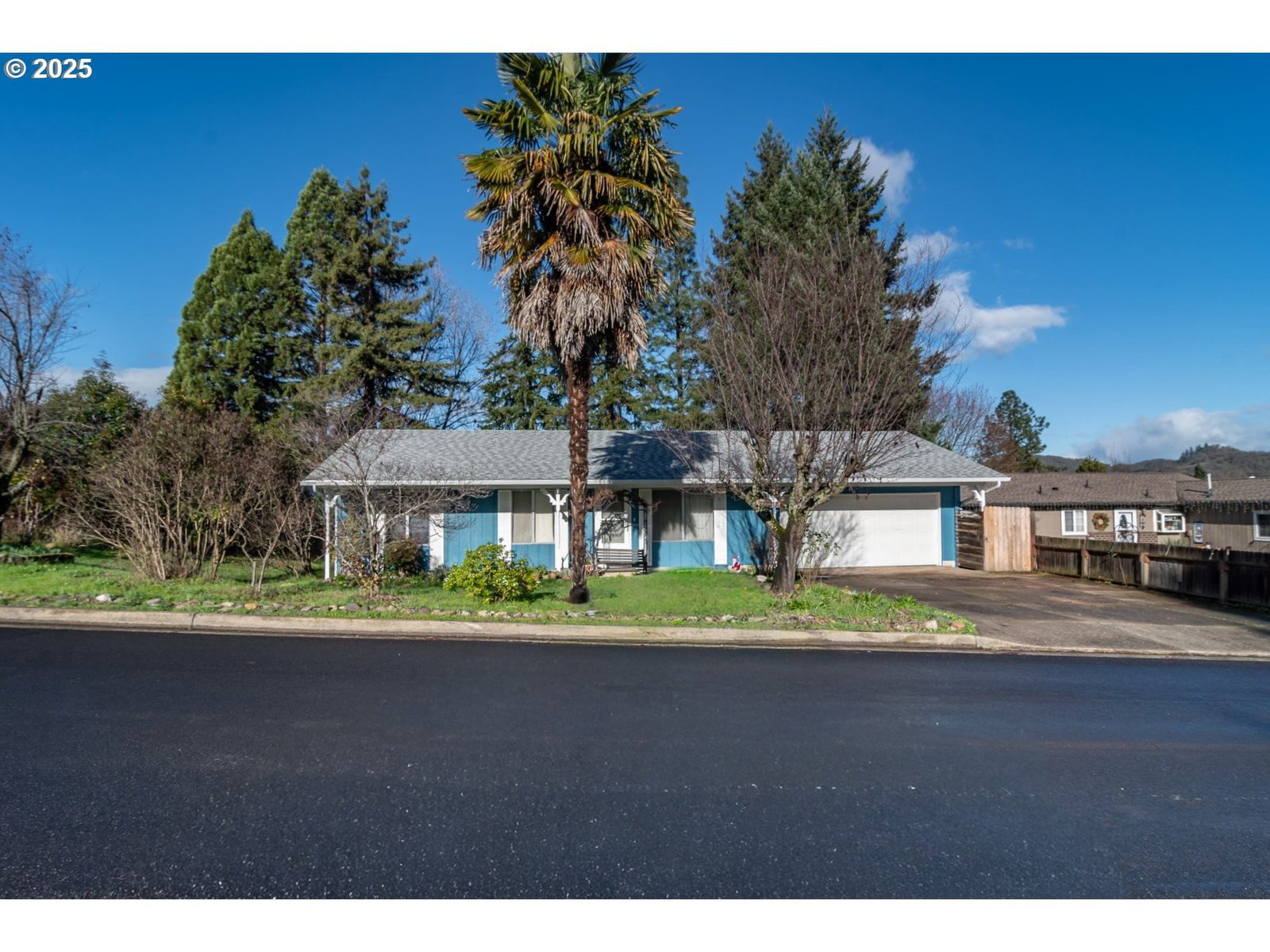 Primary listing photo, 2020 DEL MAR DR, Roseburg, OR, 97471
