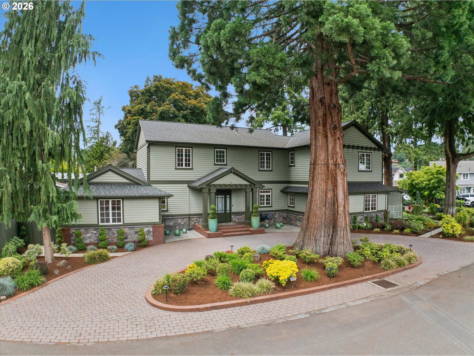 Listing photo 1 of 6