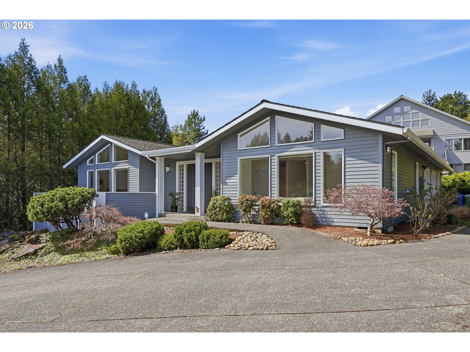 Primary listing photo, 1611 DICKINSON LN, Portland, OR, 97219