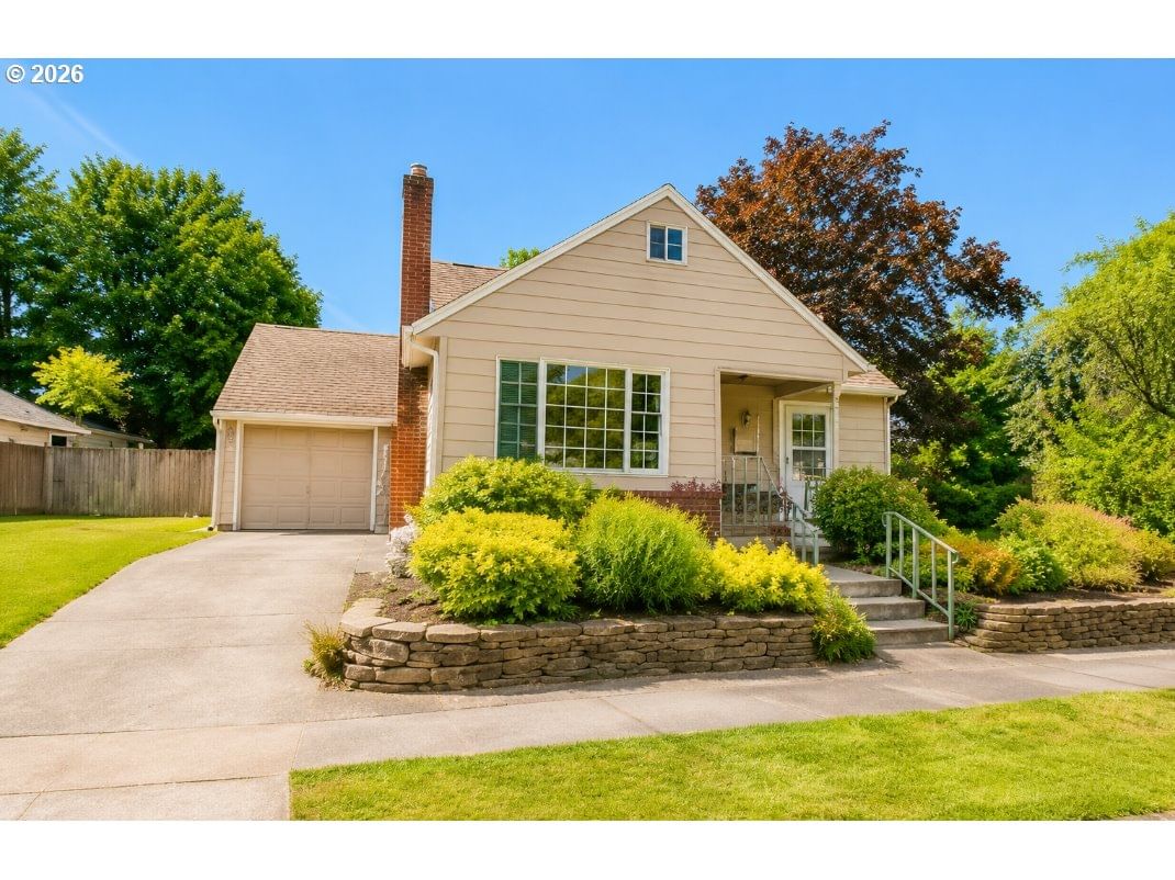 Listing photo 1 of 6