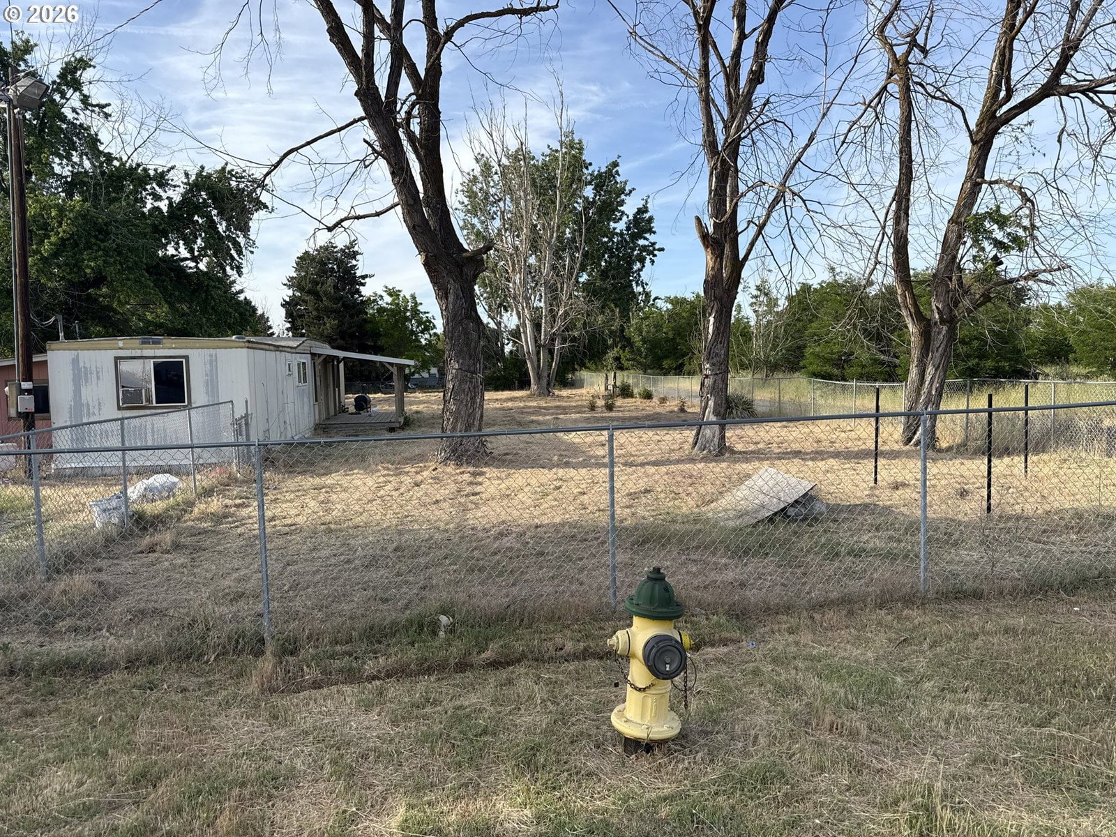 Listing photo 1 of 6
