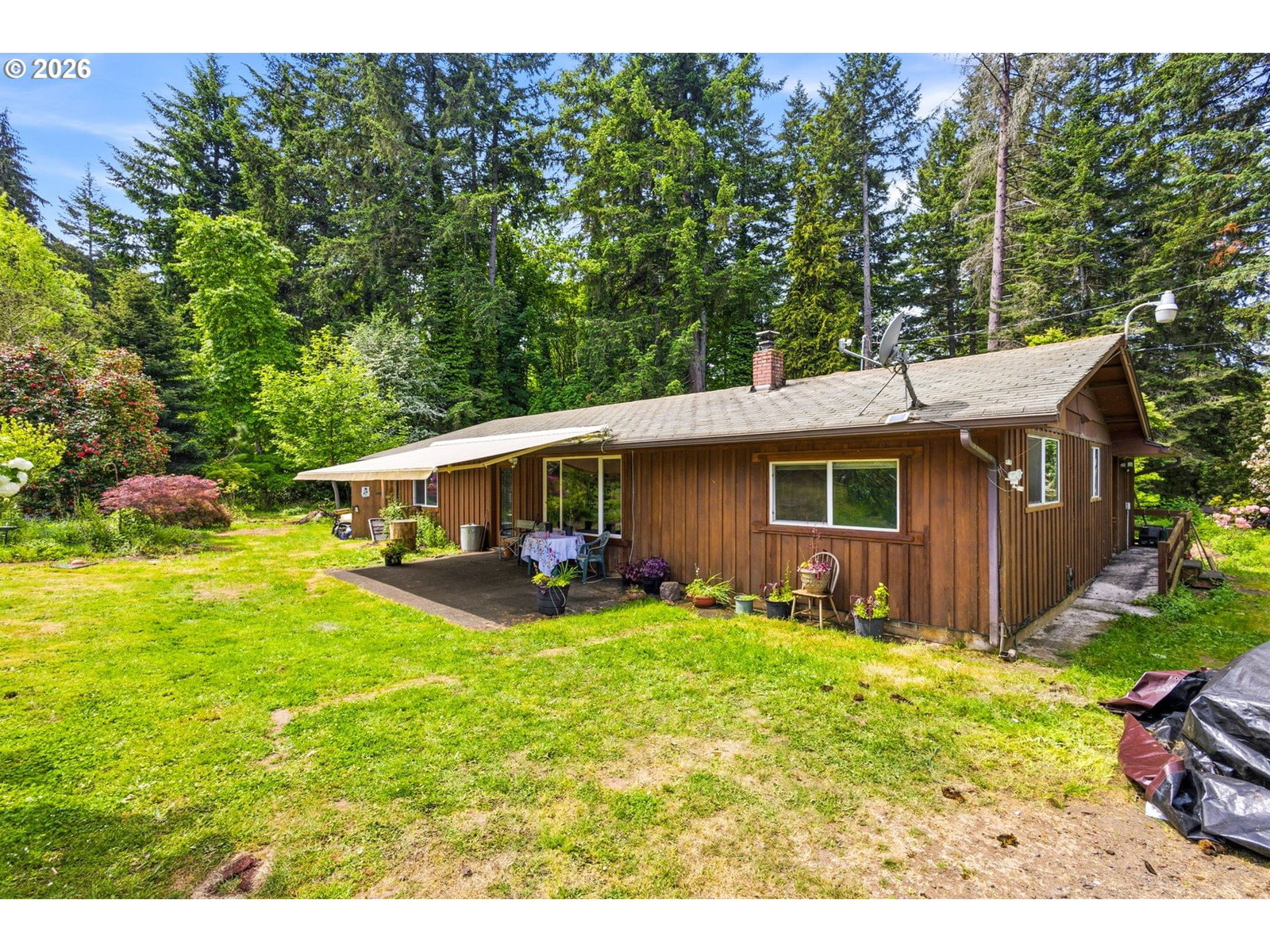 Listing photo 1 of 6