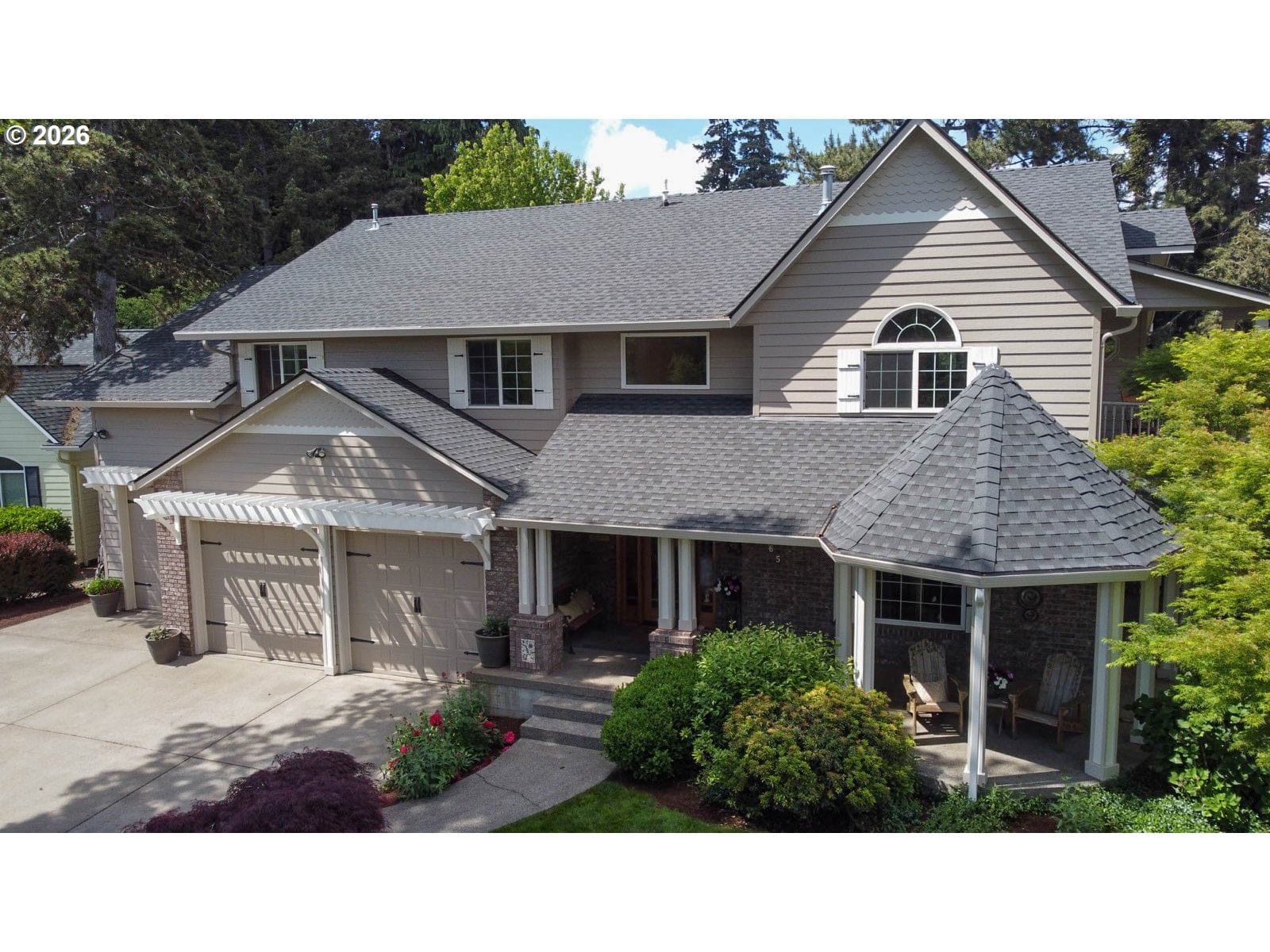 Listing photo 1 of 6