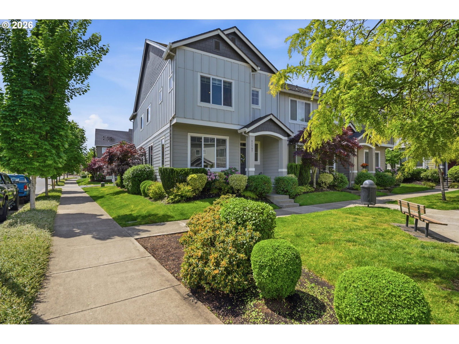 Listing photo 1 of 6