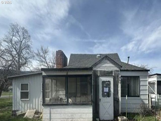 Listing photo 1 of 6