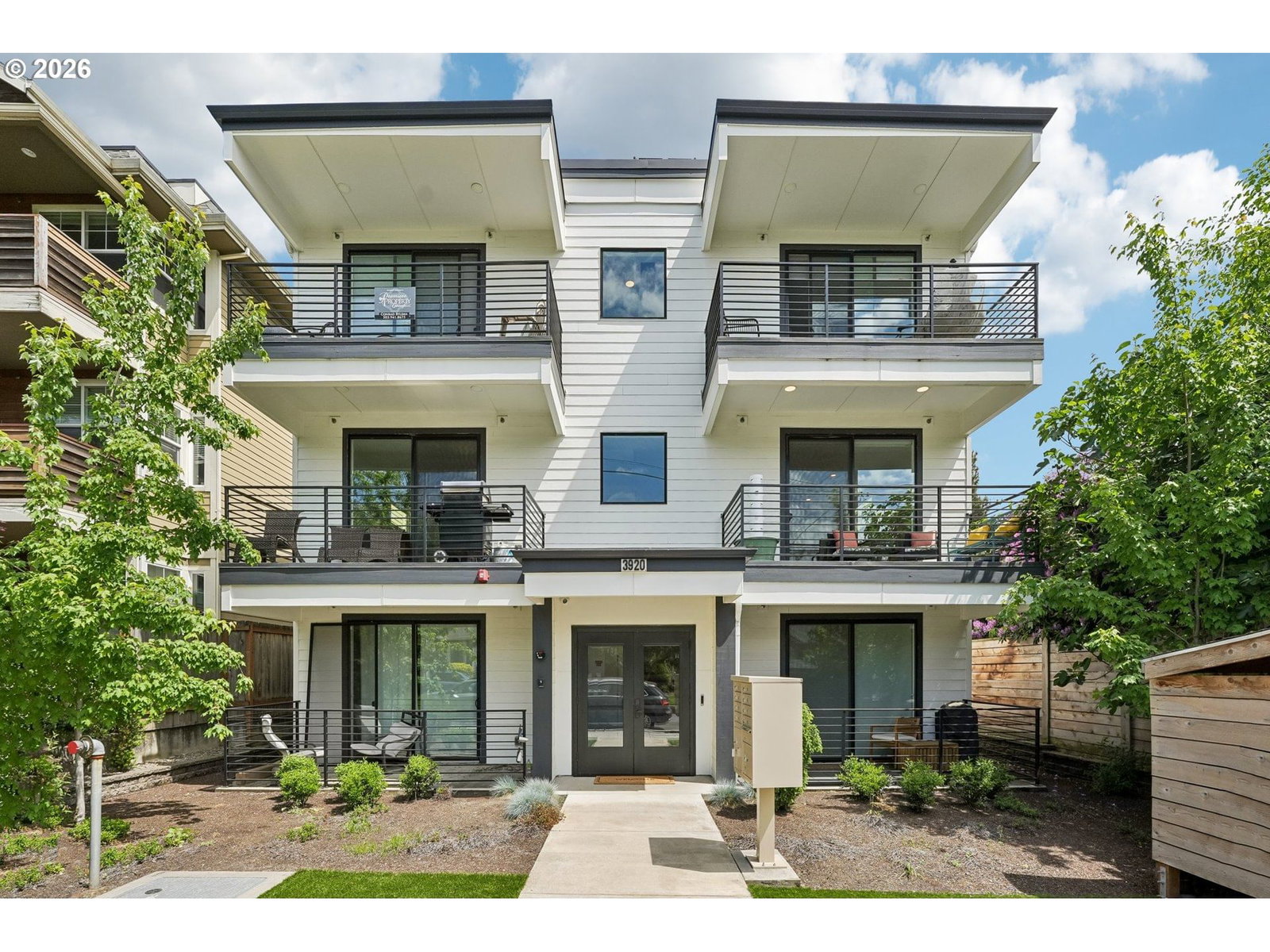 3920 N MONTANA AVE #202