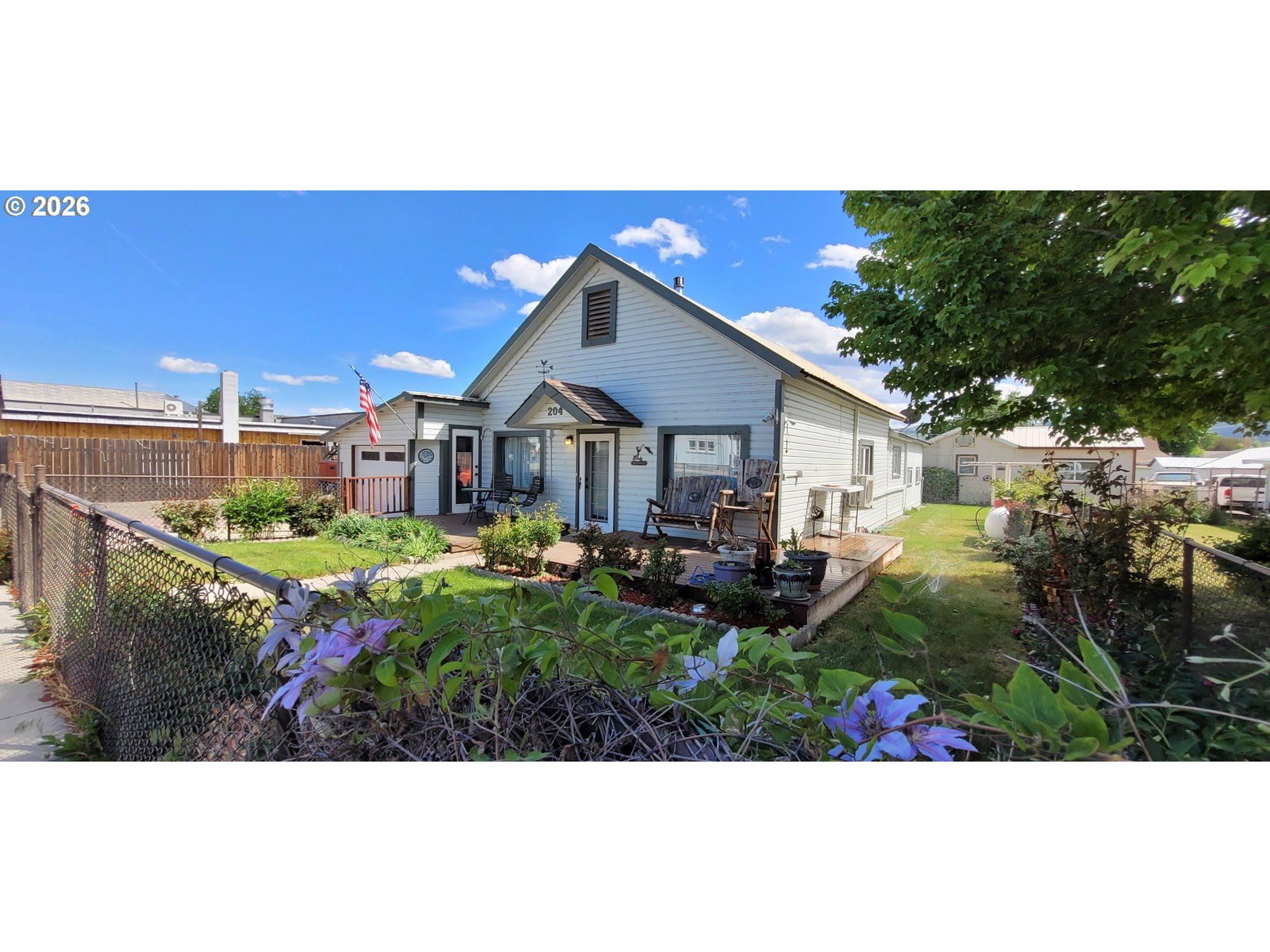 Listing photo 1 of 6