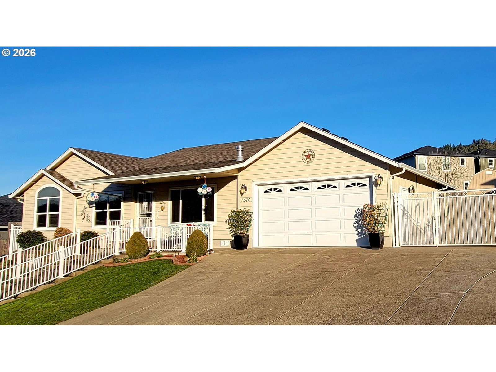 Primary listing photo, 1570 W BASIL ST, Roseburg, OR, 97471