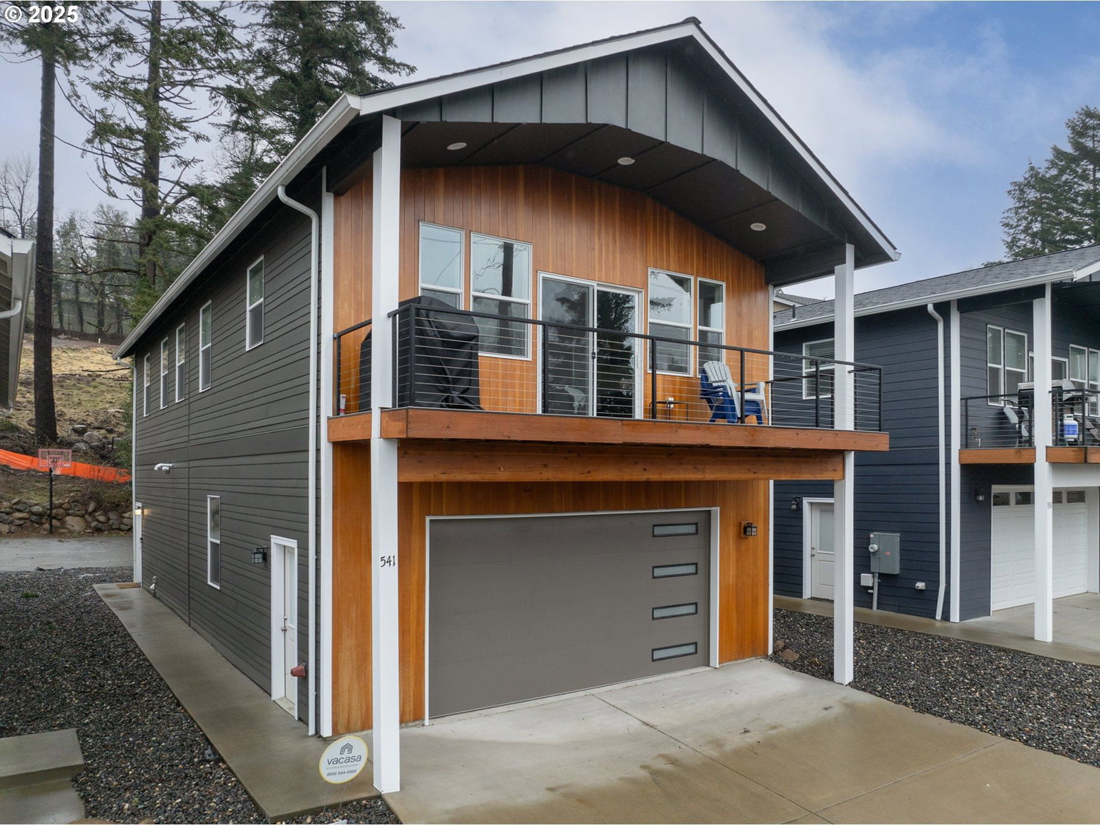 Listing photo 1 of 1