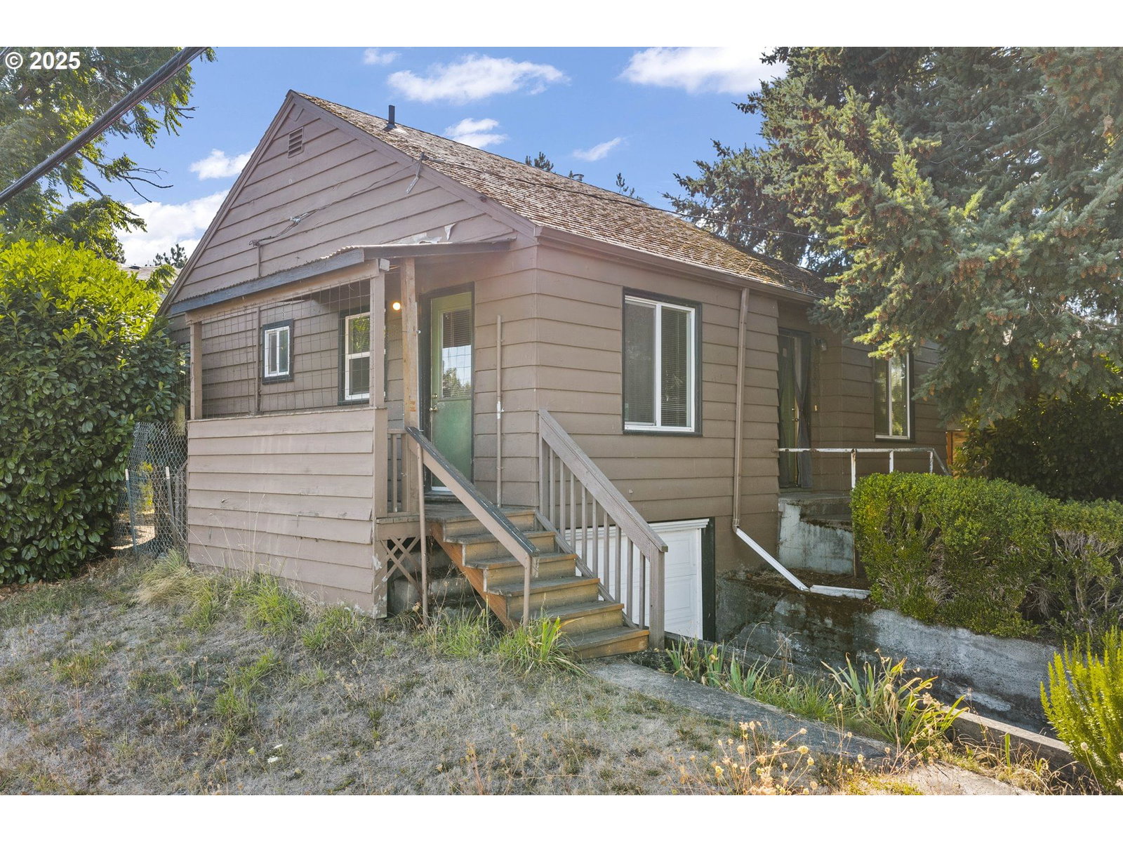 Primary listing photo, 2504 N BALDWIN ST, Portland, OR, 97217