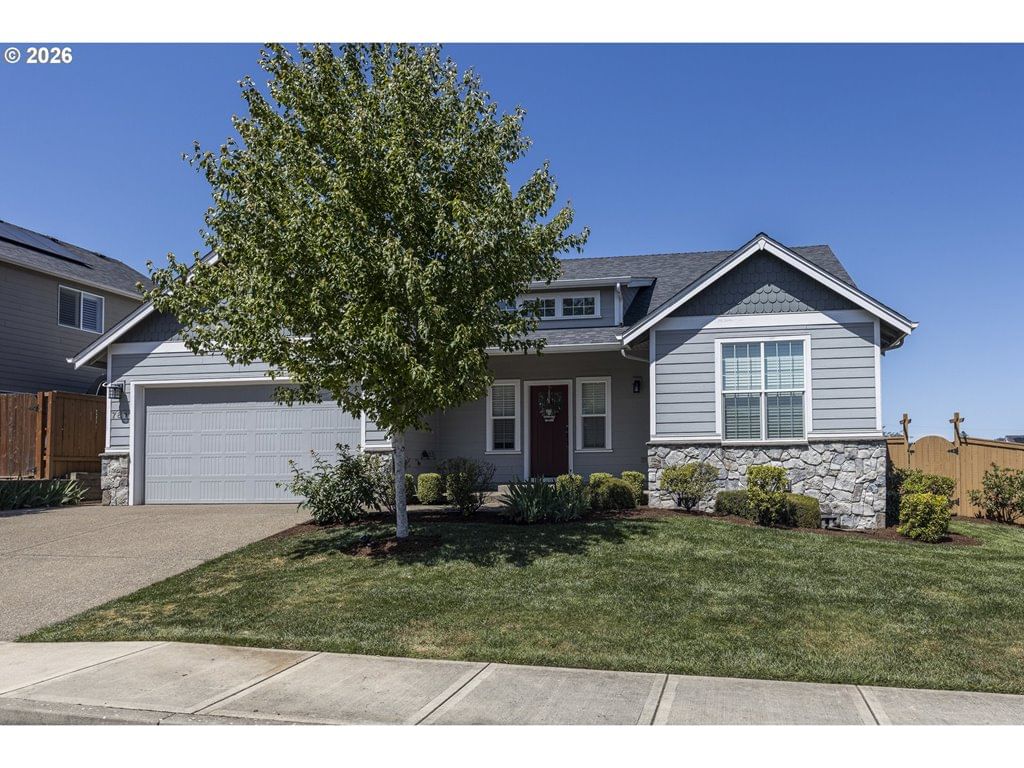 Listing photo 1 of 6