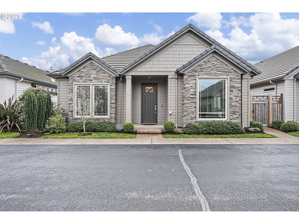 Primary listing photo, 2072 LAKELAND WAY, Eugene, OR, 97408
